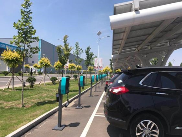 車樁比要從2.5:1提到1:1，國常會力挺的這個(gè)市場或?qū)⑻舸罅? />
						</div>
					</div>
					<div   id=